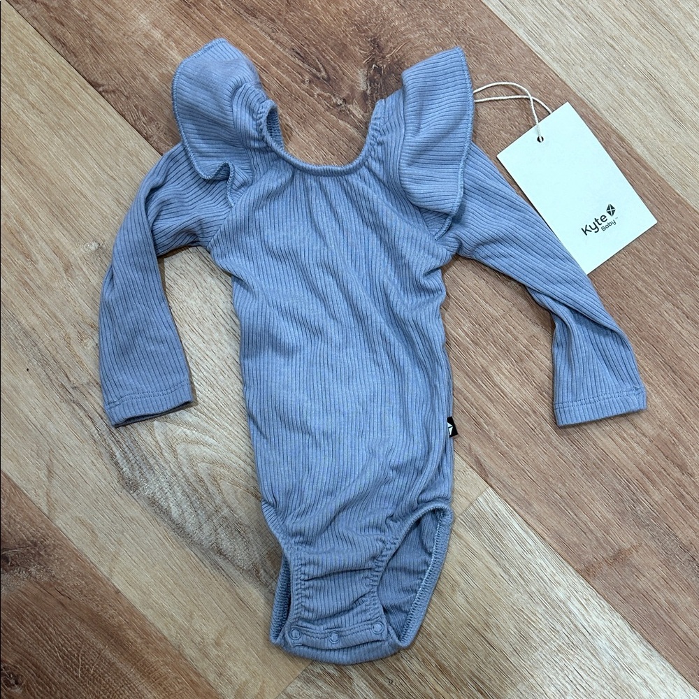 Kyte BABY Ribbed Long-Sleeve Ruffle One-Piece in Dusty Blue